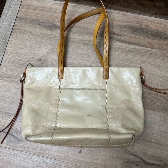 Hobo Beige Leather Shoulder Tote Bag - Picture 6 of 6